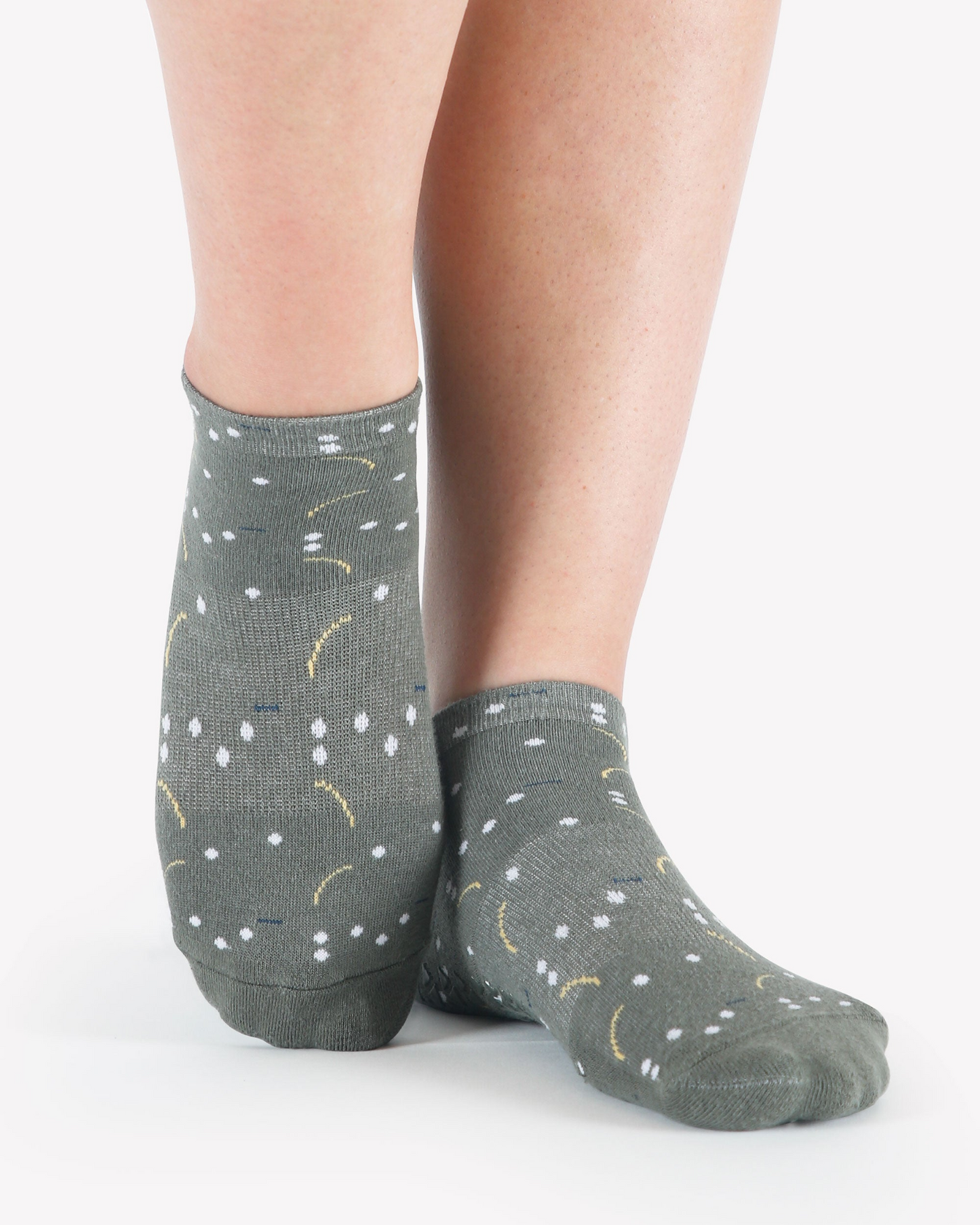 Pointe Studio- Olive